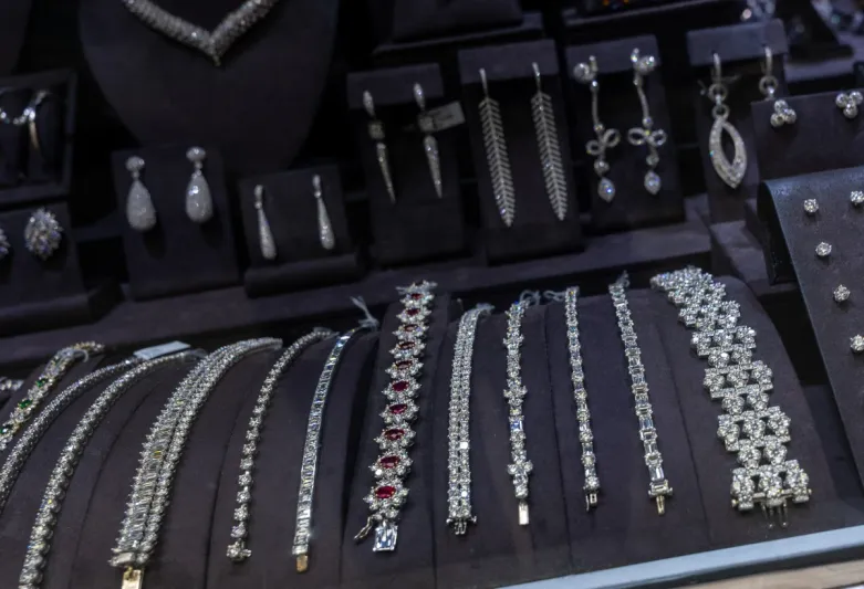 ارتفاع أسعار الفضة اليوم في السعودية وسط انتعاش عالمي للأونصة