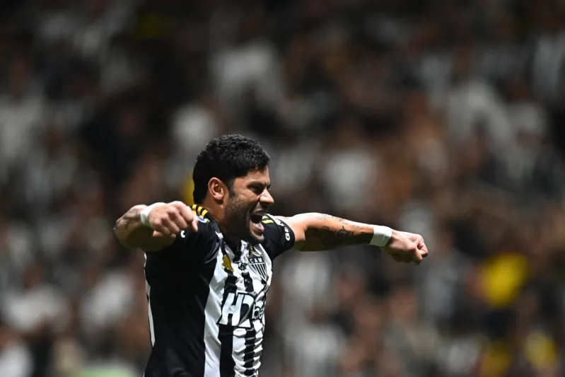 السر التاريخي وراء ألقاب نجوم السامبا في الملاعب