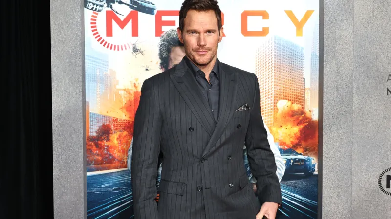 كريس برات يتألق بساعة Jacob & Co الفاخرة في ظهوره الأخير