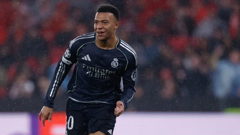 ساعة بـ22,600 دولار تزين معصم نجم ريال مدريد