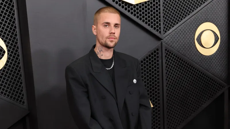 في عيد ميلاده الـ32.. كم تبلغ ثروة جاستن بيبر؟