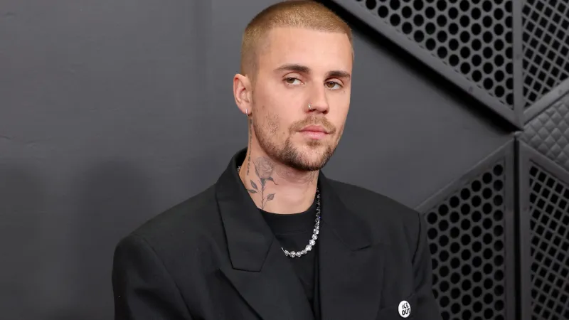 مشادة كلامية بين جاستن بيبر وآشر في الأوسكار تثير الجدل في هوليوود!