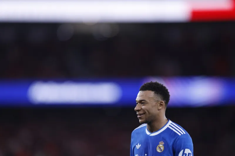 مبابي خلف المقود للمرة الأولى.. خطوة جديدة في مدريد