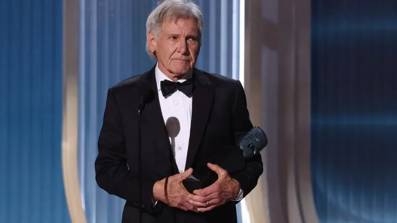 خطاب مؤثر.. هاريسون فورد يختصر مسيرته في Actor Awards (فيديو)