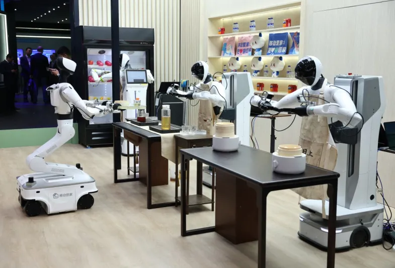 العالم يتجه إلى 3 مليارات روبوت بشري خلال العقود المقبلة!