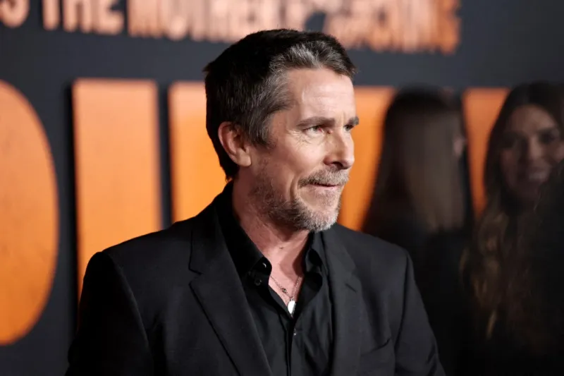 بطل فيلم "The Bride" يفجر مفاجأة.. لماذا لا يتابع أعمال زملائه؟ (فيديو)