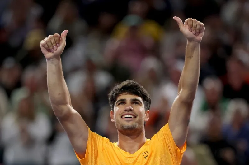 ألكاراز يحافظ على صدارة التصنيف العالمي للاعبي التنس