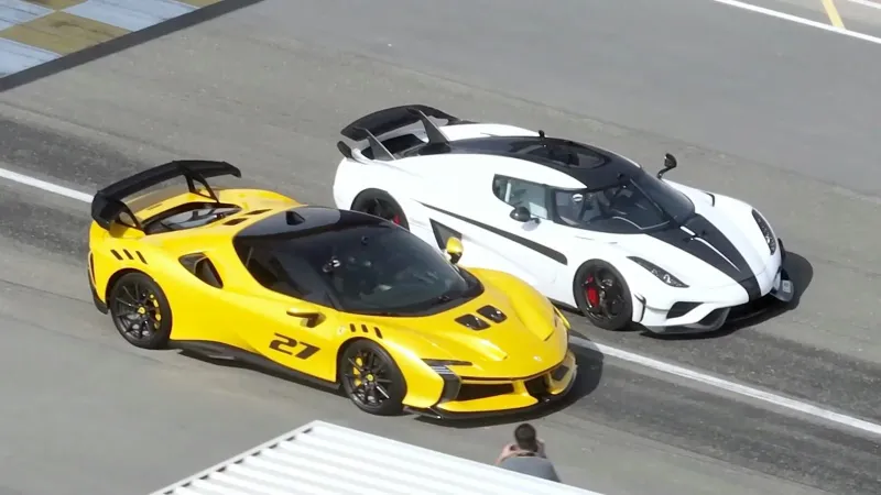 قوة هجينة خارقة.. هل تغلبت فيراري SF90 XX على وحش كوينيجسيج السويدي؟ (فيديو)