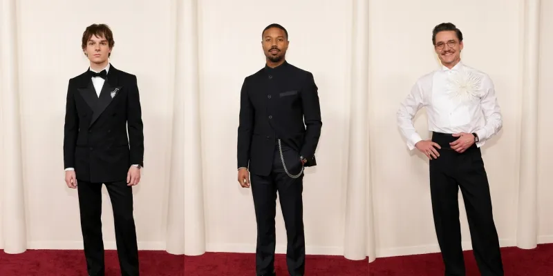 البدلة الكلاسيكية بروح معاصرة على السجادة الحمراء في ليلة الأوسكار 2026