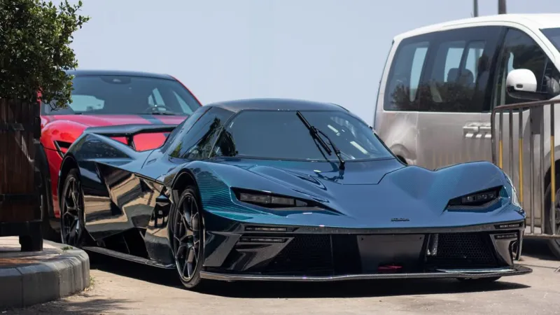 من الدراجات الوعرة إلى الطرق العامة.. ما سر سيارة KTM X-Bow GT-XR؟ (فيديو)