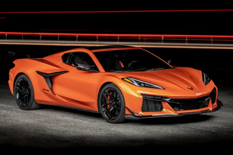 أداء مرعب وسعر تنافسي.. كيف هزمت Corvette ZR1X عمالقة إيطاليا وألمانيا؟ (فيديو)