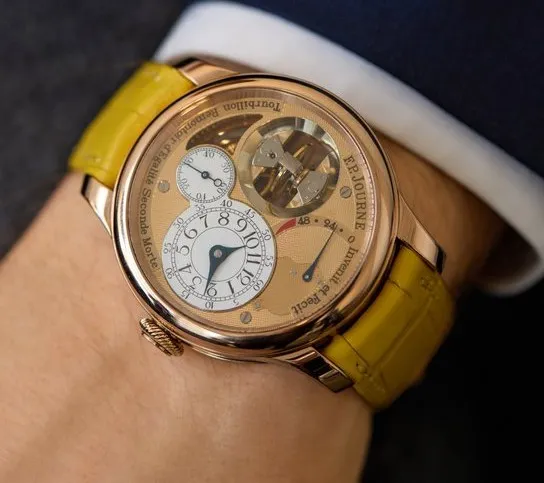 ساعة "سويفرين فيرتيكال" من "F.P. Journe" بمزاد سوذبيز.. هل تتخطى المليون دولار؟