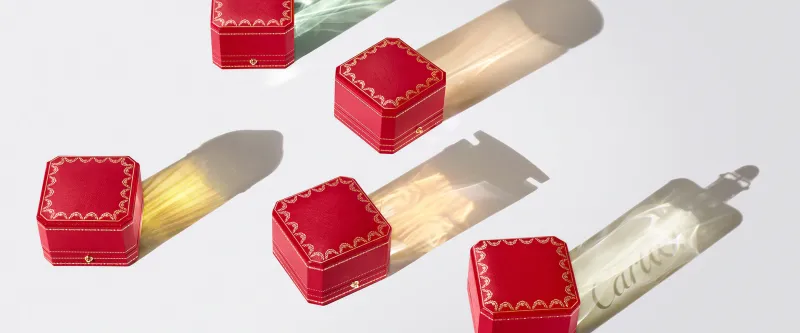 في العيد.. هدايا "له ولها" تعزز روابط الود