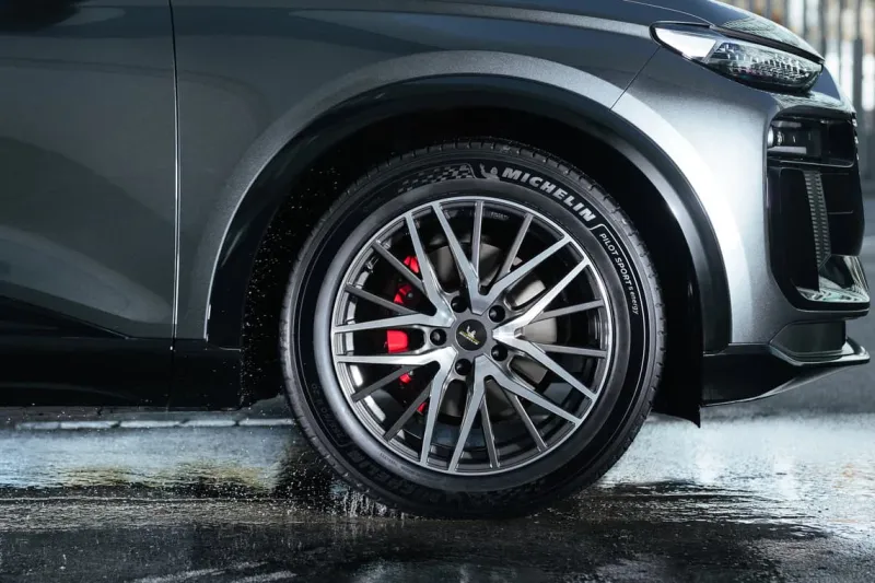 لاستخراج أقصى طاقة ممكنة.. ميشلان تطوّر إطارات جديدة للسيارات الكهربائية