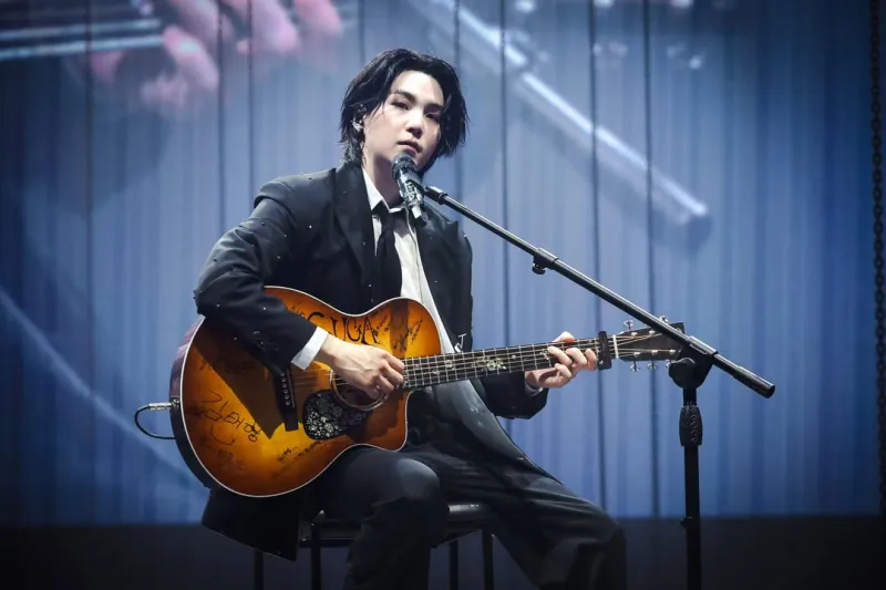 نجم BTS يتحدث عن رمضان.. ماذا قال عن "وجبة الغروب"؟ (فيديو)