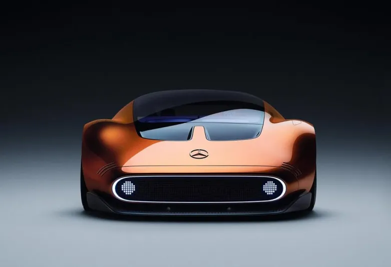 Mercedes-Benz Vision One-Eleven تعيد إحياء أسطورة "جناح النورس"