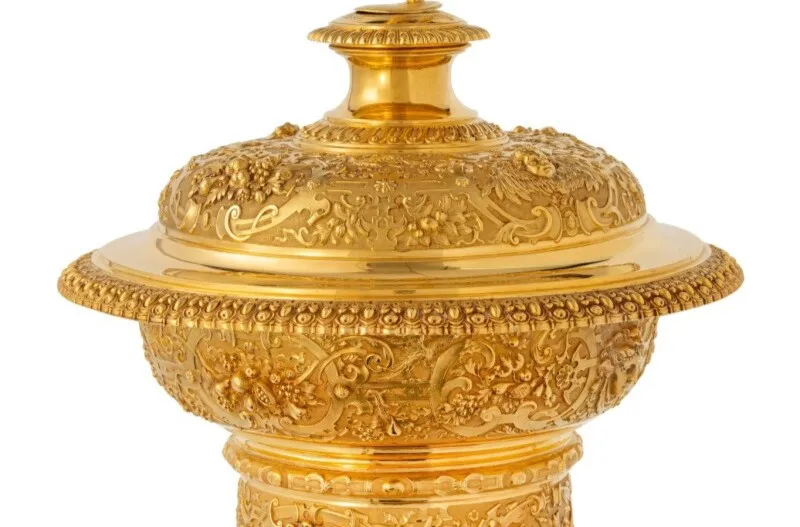 تحفة ذهبية بـ 450 ألف دولار.. The Gold Cup تشعل مزاد "سوذبيز"