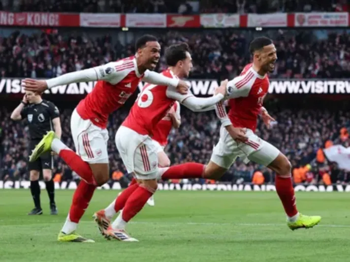 ركنيات أرسنال تحسم قمة لندن ضد تشيلسي في معركة القمة (فيديو)