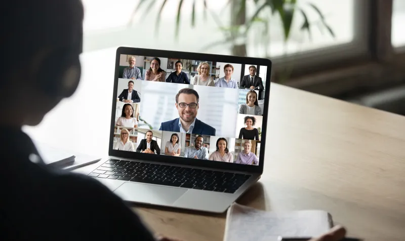 أنشطة افتراضية تعزّز تواصل فريق العمل خلال شهر رمضان