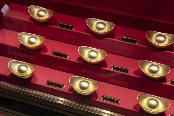 أصغر ملياردير صيني: قصة صعود وانغ غوانران وثروته البالغة 1.2 مليار دولار!