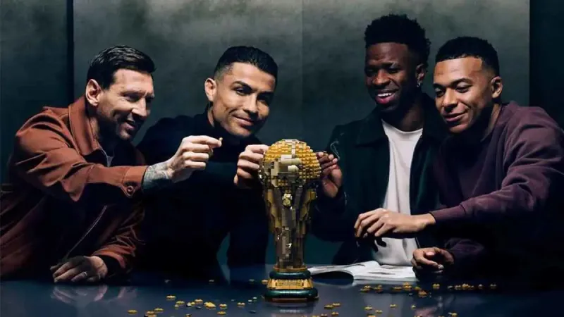 هل اجتمع ميسي ورونالدو حقًا؟ شكوك حول حقيقة تصوير إعلان ليغو (فيديو)