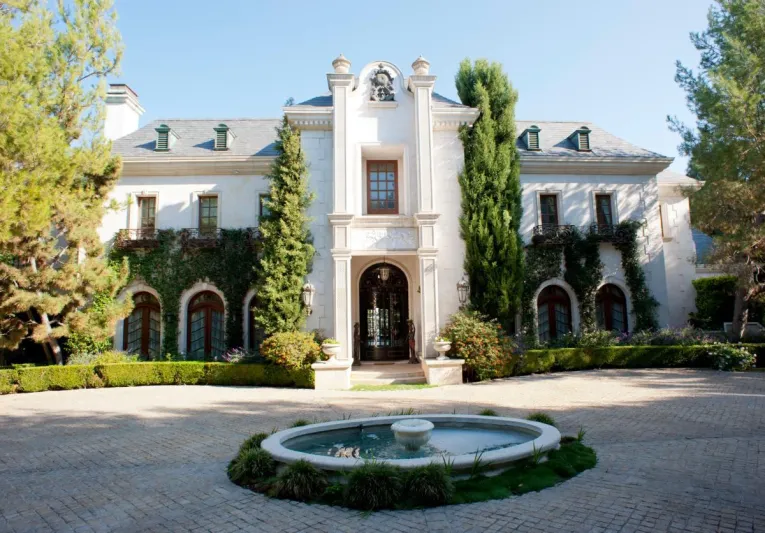 آخر منزل لمايكل جاكسون: أين عاش النجم العالمي في أيامه الأخيرة؟