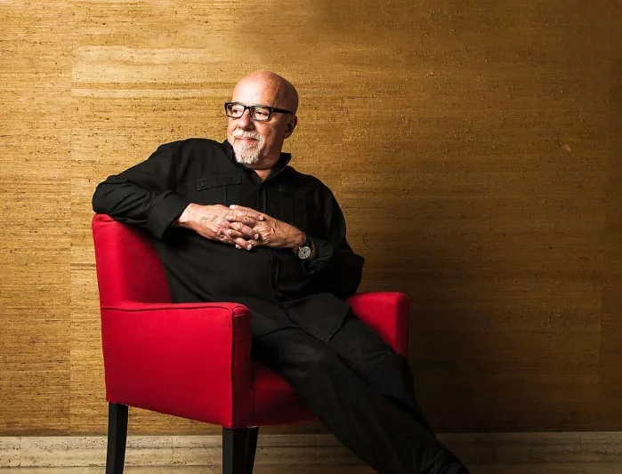 باولو كويلو يكتب لـ «الرجل» : الإيمان بالمستحيل