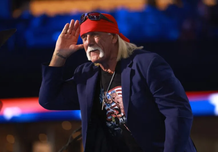 رحلة هالك هوجان الأخيرة: وثائقي يكشف أسرار أسطورة المصارعة قبل رحيله (فيديو)