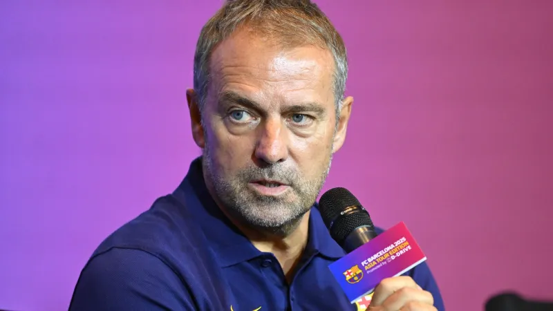 قبل انطلاق الميركاتو.. فليك يكشف خطط برشلونة لبناء فريق الأحلام