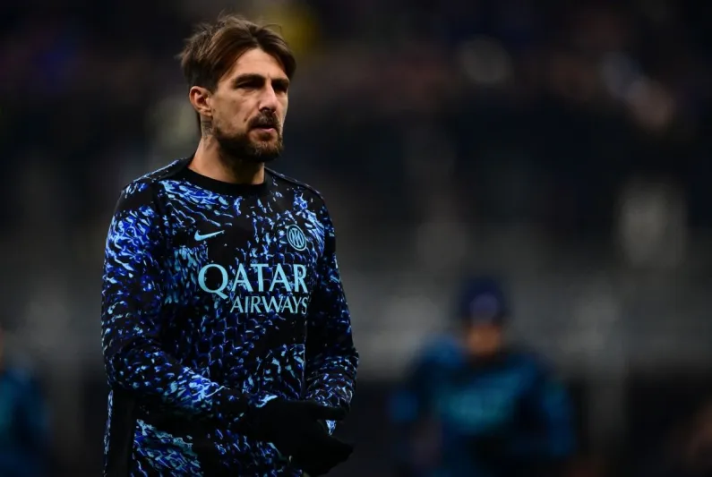 مفاجأة مدوية داخل الهلال.. شرط جزائي ضخم يمنع إدارة النادي من إقالة إنزاغي