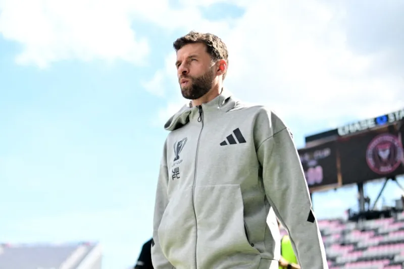 مولر يحتفل بـ "ريمونتادا" بايرن ميونخ وسط حزن زملائه (فيديو)