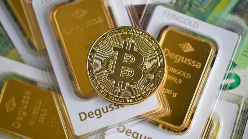 بيتكوين تقترب من 78 ألف دولار.. ماذا عن باقي العملات الرقمية؟