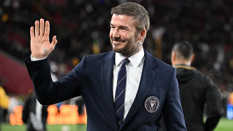 في الخمسين من عمره.. ديفيد بيكهام يكشف سر قوته ولياقته