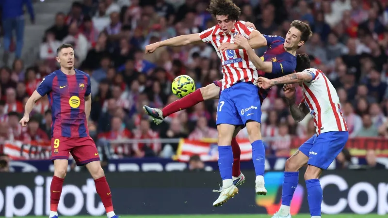 رابع فوز على التوالي.. برشلونة يواصل إذلال أتلتيكو في عقر داره (فيديو)