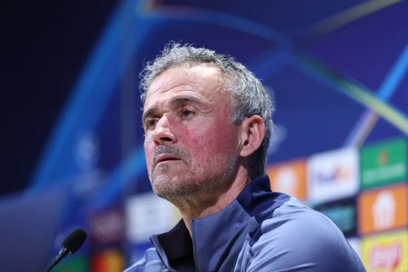 لويس إنريكي على أعتاب عقد تاريخي: هل يصبح المدرب الأغلى في العالم؟