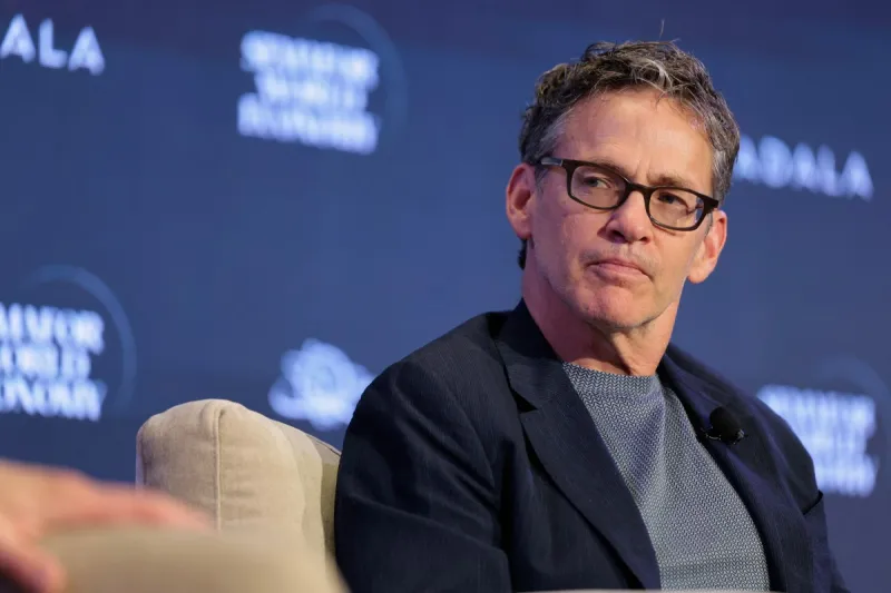 "بالانتير" تتحدى التعليم الجامعي.. ماذا قال رئيسها التنفيذي حول الجامعات الكبرى؟