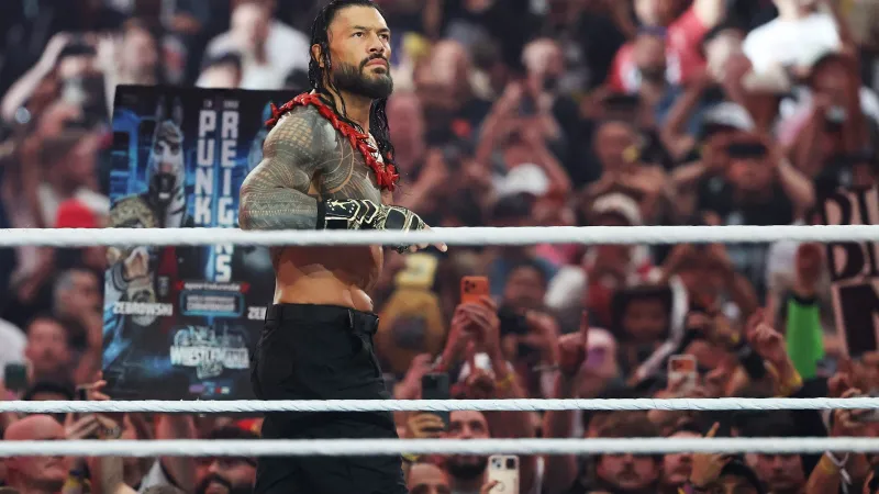 قبضة الموت تفتح الصراع.. رومان رينز يواجه جاكوب فاتّو في "باكلاش" (فيديو)