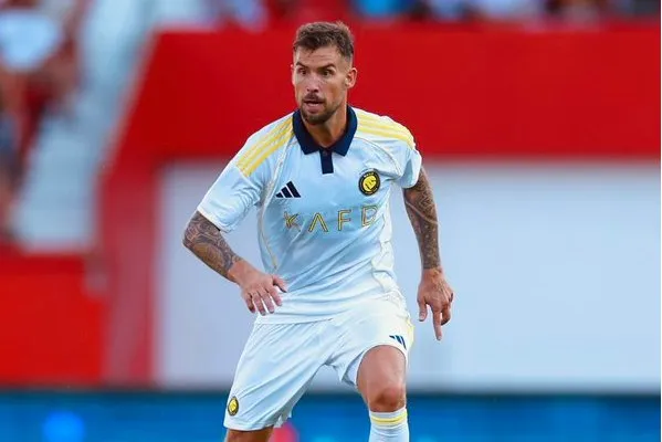 النصر يتجه لتمديد عقد مارتينيز قبل انتهائه بأسابيع