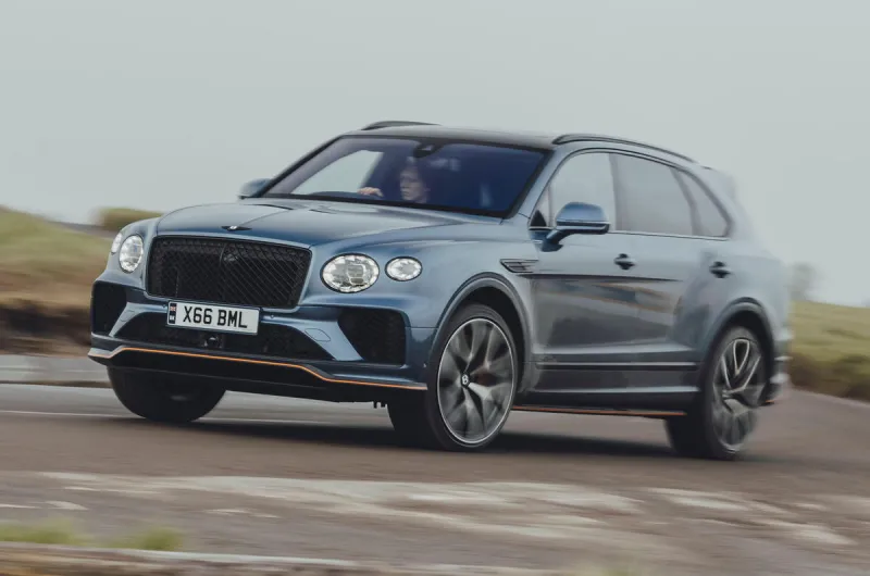 Bentley Bentayga 2028.. جيل جديد من القوة الهجينة يقلب موازين السيارات الفاخرة