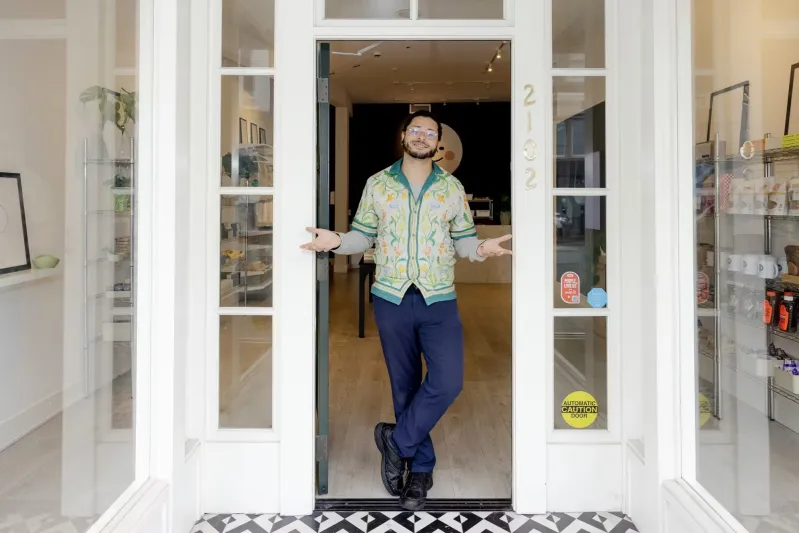 الذكاء الاصطناعي يفتتح متجرًا بـ 100 ألف دولار.. والنتائج صادمة (فيديو)