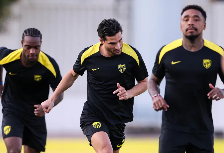 مباريات اليوم الثلاثاء.. هل يصنع ليفربول وبرشلونة  "الريمونتادا"؟