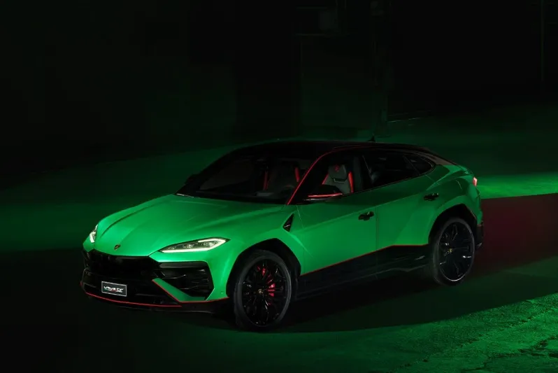 لامبورجيني تكشف عن "Urus SE Tettinero Capsule" مع 70 خيار تخصيص