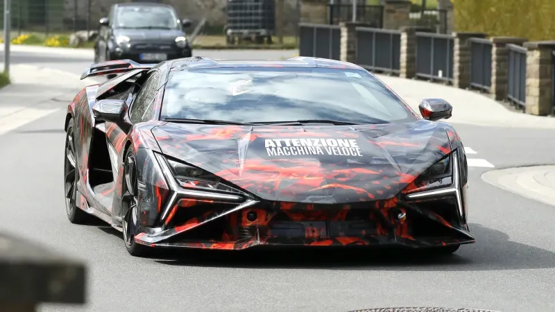 أول ظهور علني لريفويلتو SV.. قوة تتجاوز 1,100 حصان 