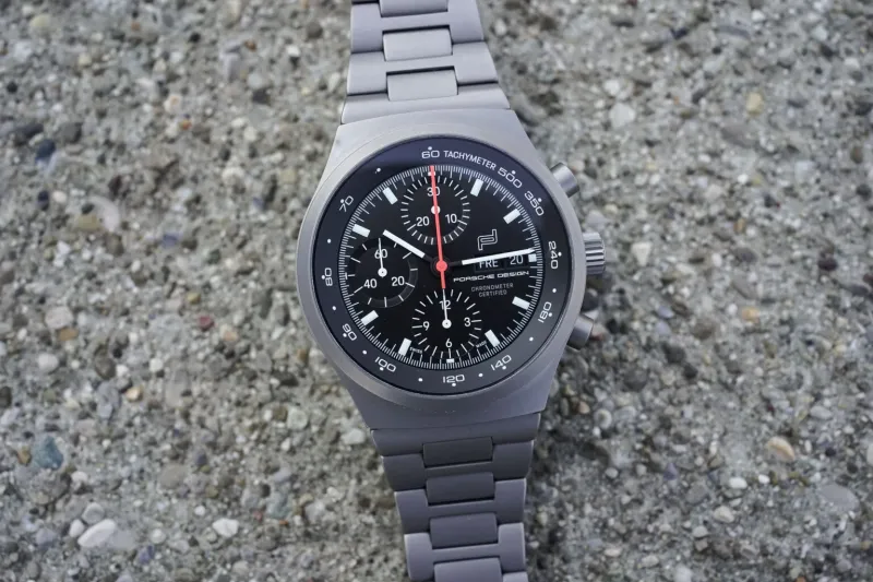 بورشه ديزاين تطرح ساعة Chronograph 1 All Titanium الجديدة: تعرف على المواصفات الفاخرة