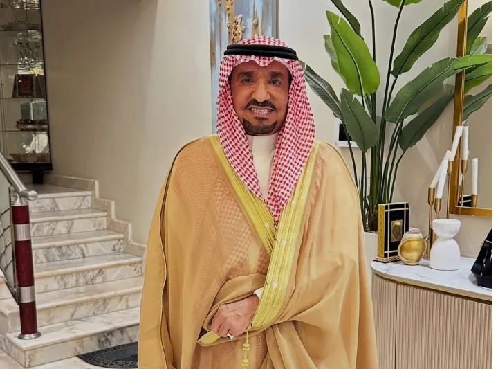 عبدالله السدحان يحتفل بزفاف ابنه بالعرضة النجدية والسامري (فيديو)