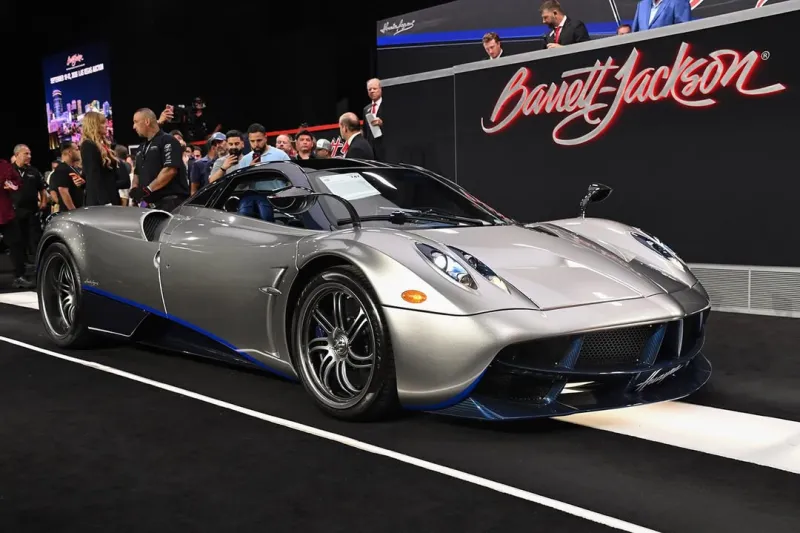 سيارة باجاني هوايرا تحطم الأرقام في مزاد بالم بيتش