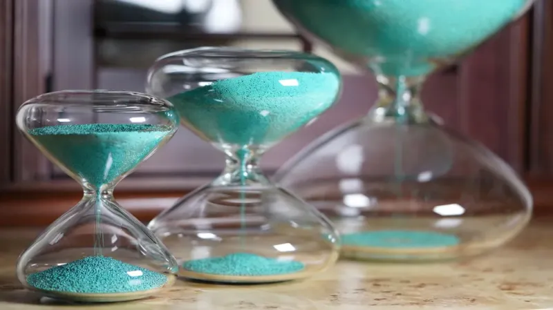 تعاون بين ويند ونيوسون يسفر عن ساعات رملية خضراء (فيديو)