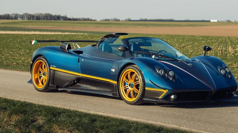 باجاني Zonda 760 Roadster: تحفة نادرة تتصدر مزاد Villa d’Este العالمي الفاخر (فيديو)