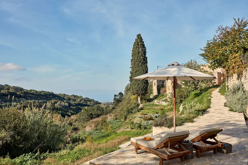 السياحة في كريت.. رفاهية هادئة بين مزارع الزيتون