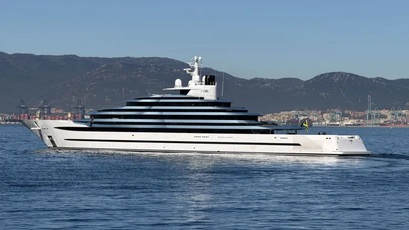 يخت "كاوس" الفاخر ميناء جبل طارق.. لماذا حظي باهتمام عالمي؟ (فيديو)